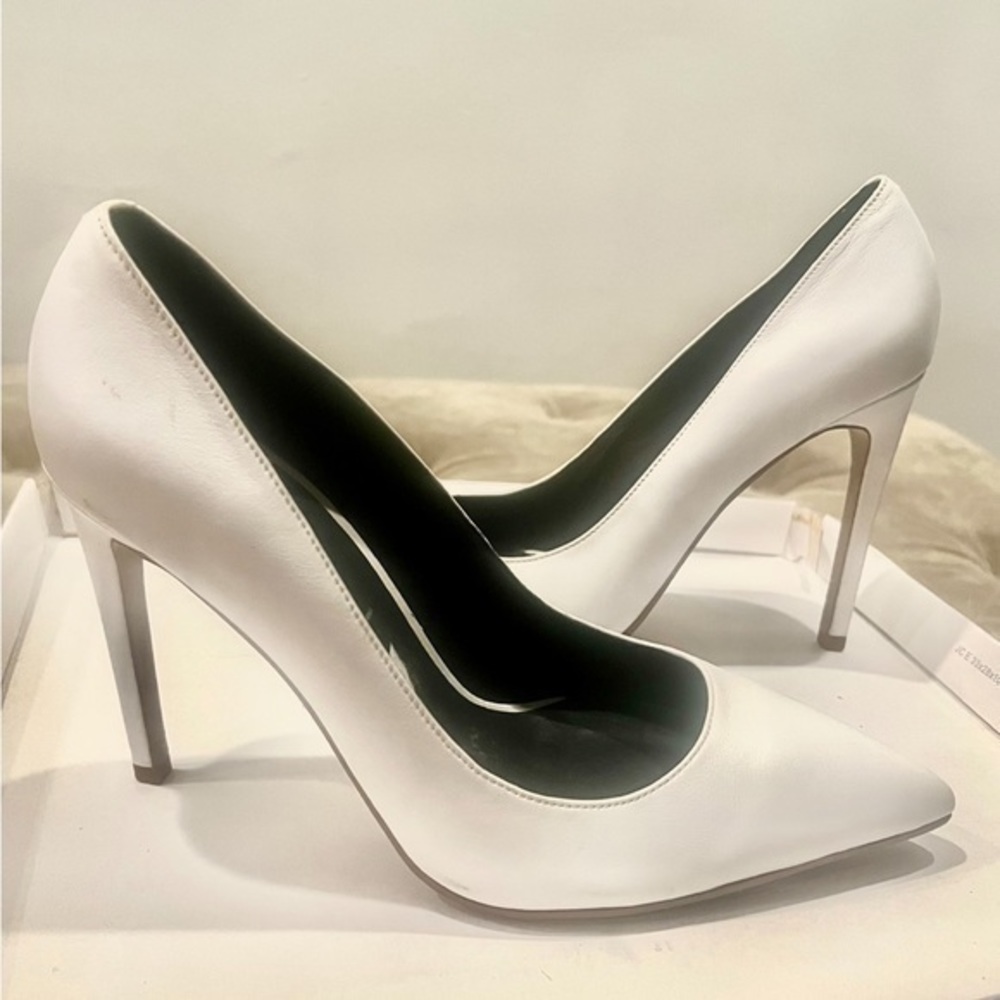 JEFFREY CAMPBELL HEEL SZ: 9.5
